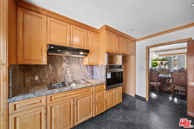 8058 Fulton Avenue photo 16