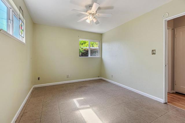 263 Maple Street, Hollister CA: https://media.crmls.org/mediaz/85ea20b6-cac2-48f5-9706-8ce3aa7ae956.jpg