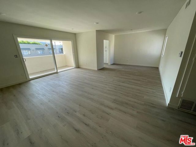 553 N Flores Street, West Hollywood CA: https://media.crmls.org/mediaz/85ed00be-a02c-4a87-afdd-6fa9e35f39f1.jpg
