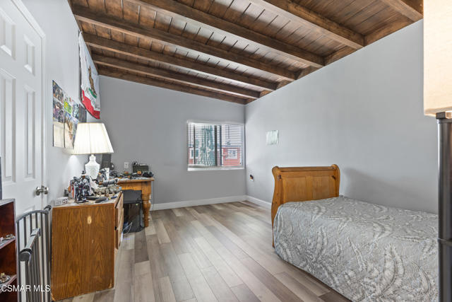 431 Palm Drive, Oxnard CA: https://media.crmls.org/mediaz/85ed7e3f-e9ba-46f9-9521-8dfb277ece45.jpg