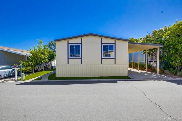 Detail Gallery Image 2 of 28 For 9395 Harritt Rd #131, Lakeside,  CA 92040 - 4 Beds | 2 Baths