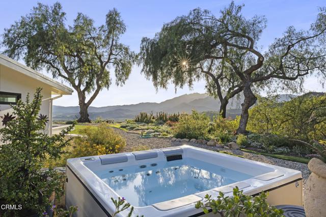 1417 Foothill Road, Ojai CA: https://media.crmls.org/mediaz/85ee82c2-c24e-4c9c-9d50-238c5b21b6d1.jpg