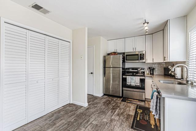 5465 Don Edmondo Court, San Jose CA: https://media.crmls.org/mediaz/85f03d18-c8ef-4af2-85cc-9fcaf73feabb.jpg