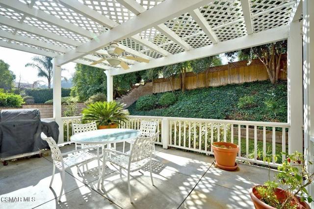 29140 Quail Run Drive, Agoura Hills CA: https://media.crmls.org/mediaz/85f08209-55c0-4c96-8064-e9ad4f5f300e.jpg