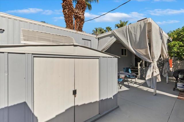 93 Jupiter Street, Palm Springs CA: https://media.crmls.org/mediaz/85f140e8-81b9-4691-b586-2551c2142e06.jpg