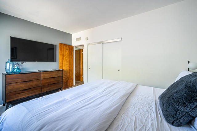 3623 E Avenida Fey Norte, Palm Springs CA: https://media.crmls.org/mediaz/85f1d5df-334a-43f2-bf3d-088df97b1424.jpg