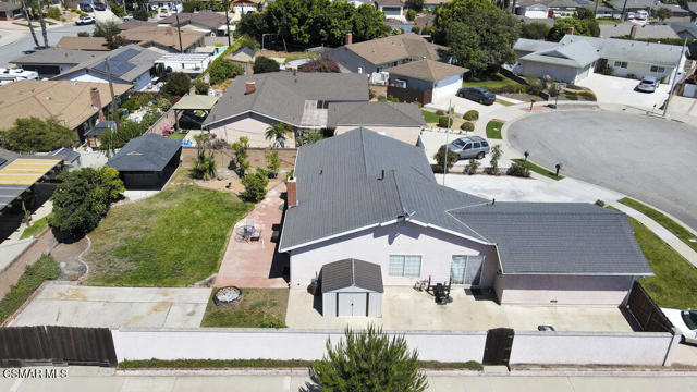 818 N Lois Avenue, Newbury Park CA: https://media.crmls.org/mediaz/85f2cc13-07bd-4d07-bcbd-e481a3a4ec8c.jpg
