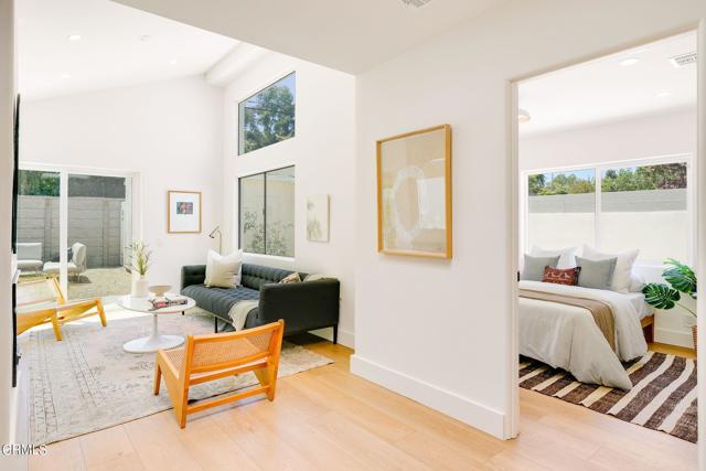 Detail Gallery Image 23 of 33 For 15242 Morrison St, Sherman Oaks,  CA 91403 - 3 Beds | 2 Baths