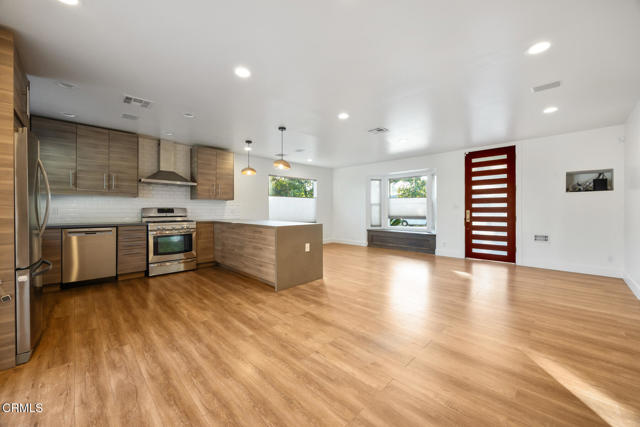 Detail Gallery Image 3 of 21 For 242 Virginia Ave, Pasadena,  CA  - 3 Beds | 2 Baths