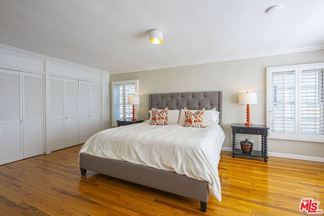 2318 Canyon Drive, Los Angeles CA: https://media.crmls.org/mediaz/85f4c90a-1141-479c-8eb8-b5eaa8cf44ed.jpg