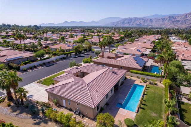 69727 Camino Pacifico, Rancho Mirage CA: https://media.crmls.org/mediaz/85f54160-f9ab-4be2-a0aa-676bd85f5516.jpg