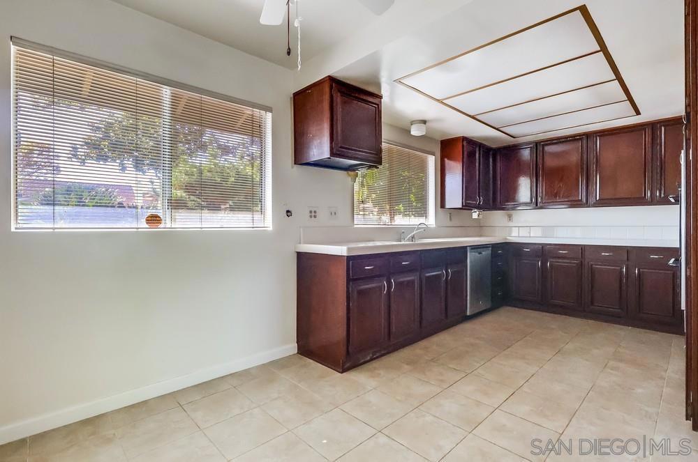 MLS #250042910SD image #20