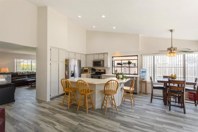 Detail Gallery Image 10 of 31 For 4413 Point Degada, Oceanside,  CA 92058 - 4 Beds | 2 Baths