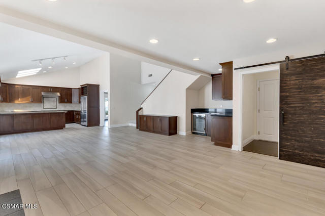 4183 Churchill Drive, Newbury Park CA: https://media.crmls.org/mediaz/85f5e586-5d18-42a3-a442-6ef2e90c790a.jpg