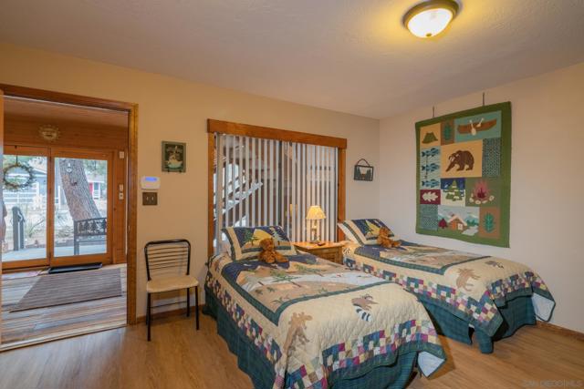 39470 Lake Dr, Big Bear CA: https://media.crmls.org/mediaz/85f6d9ff-8823-4c70-84b2-404b2f60ecad.jpg