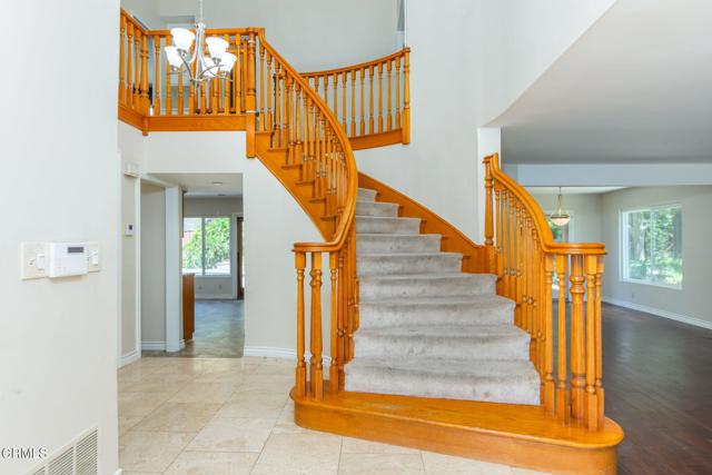 Detail Gallery Image 2 of 36 For 2225 Calle Riscoso, Thousand Oaks,  CA 91362 - 4 Beds | 3 Baths