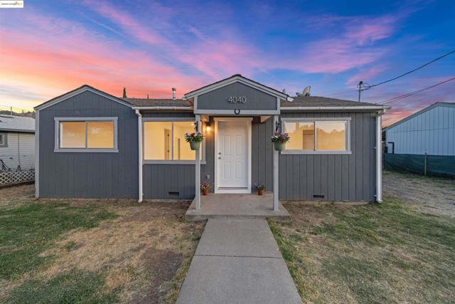 4040 Ellis Rd, Martinez CA: https://media.crmls.org/mediaz/85f83310-2159-4f23-94f7-bb05c767464f.jpg