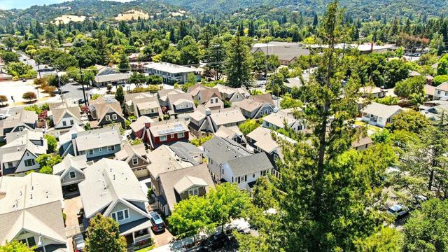 16218 George St, Los Gatos CA: https://media.crmls.org/mediaz/85f95ea1-795a-4e7a-a9d4-48b64264cecf.jpg