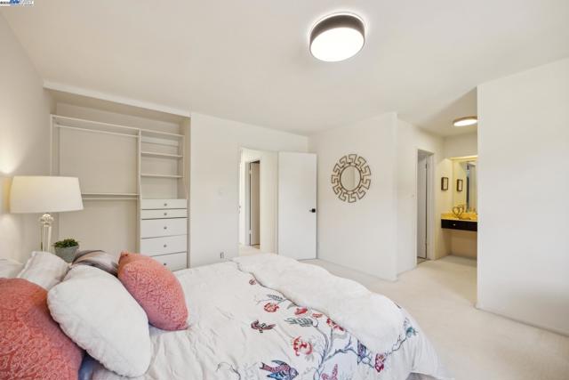 3362 Tonga Ln, Alameda CA: https://media.crmls.org/mediaz/85f97864-a9ba-474b-b9c6-2a8b4c5ec4a3.jpg