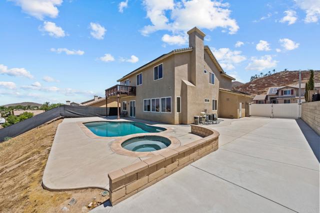 28303 Pinyon Pine Court, Menifee CA: https://media.crmls.org/mediaz/85fa682b-6c6a-4cb1-b782-72cdc912d082.jpg