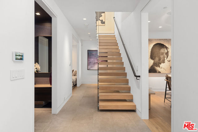 1146 Sierra Alta Way, Los Angeles CA: https://media.crmls.org/mediaz/85fac136-2832-41ea-aec6-16c07f1b9652.jpg