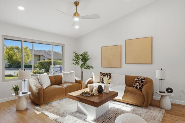 Detail Gallery Image 6 of 42 For 13879 Paseo Cardiel, San Diego,  CA 92129 - 4 Beds | 2/1 Baths