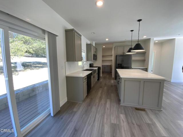 Detail Gallery Image 9 of 37 For 39421 Calle El Parado Rd, Santa Clarita,  CA 91350 - 4 Beds | 2 Baths