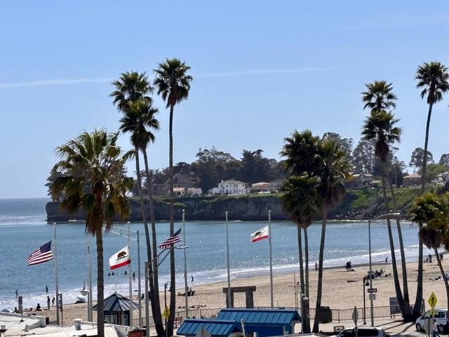 233 Villa Mar Vista, Santa Cruz CA: https://media.crmls.org/mediaz/85fcc6b6-d65a-454f-9964-ed815be5aeaa.jpg