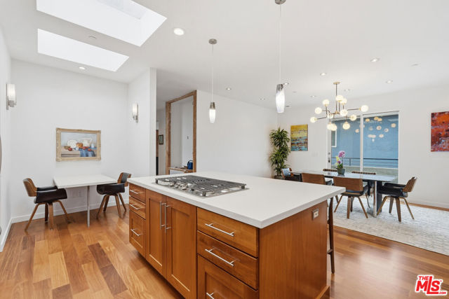 512 Irena Avenue, Redondo Beach, California 90277, 5 Bedrooms Bedrooms, 0 ,3 BathroomsBathrooms,Residential,For Sale,Irena,0,26860787