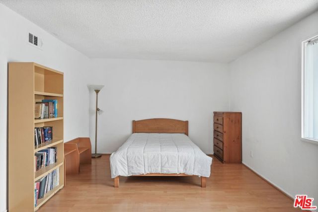 3245 Altura Avenue, 8 photo 22