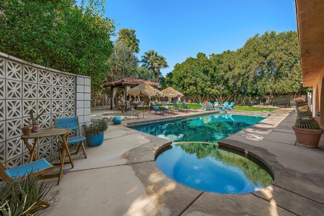 2525 N Farrell Drive, Palm Springs CA: https://media.crmls.org/mediaz/85fe8840-8f46-4665-bb89-b6471c02990e.jpg