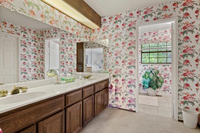 11027 Eastbrook Avenue, Los Altos CA: https://media.crmls.org/mediaz/85ffe362-ed7c-406f-8f92-d298a9b3d65c.jpg