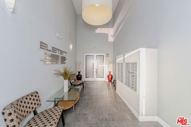 4644 Coldwater Canyon Avenue, Studio City CA: https://media.crmls.org/mediaz/86005863-b79e-42de-8583-778abcca45b1.jpg