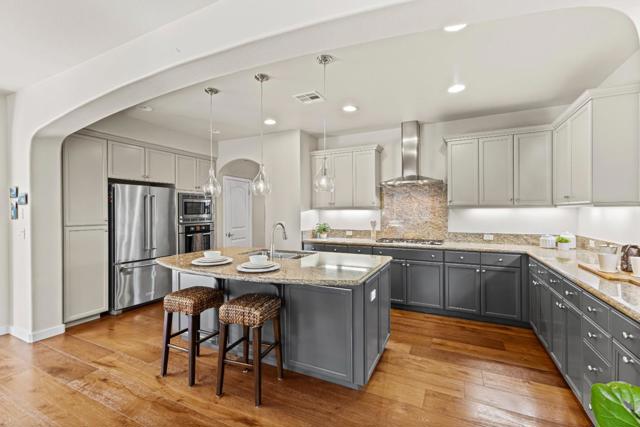 2846 Roundstone Drive, Gilroy CA: https://media.crmls.org/mediaz/8601bfcd-d3f6-4054-92ce-ba63763bdf89.jpg