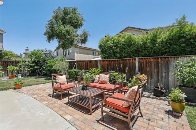1460 Kyle Court, Tracy CA: https://media.crmls.org/mediaz/8601ea6e-7974-4127-a30a-16d0d8c7b219.jpg
