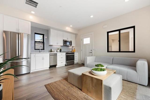 Front Image Thumbnail for CRNDP2511345