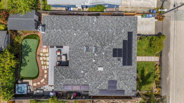 301 25th Avenue, Santa Cruz CA: https://media.crmls.org/mediaz/8602ace6-3163-4e4e-9cb0-c61178c8a2c3.jpg