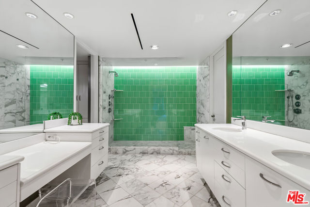 10490 Wilshire Boulevard, Los Angeles CA: https://media.crmls.org/mediaz/8602cb30-5952-43b4-827a-c94a087d8d9c.jpg