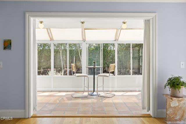 2426 Warbler Avenue, Ventura CA: https://media.crmls.org/mediaz/86035a21-3cc1-4f86-ab38-4627c174820a.jpg
