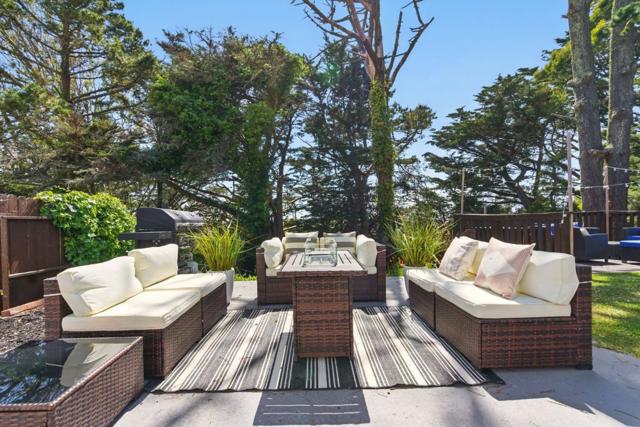 640 Heather Court, Pacifica CA: https://media.crmls.org/mediaz/8605372b-4408-4c91-990a-73954615c8e4.jpg