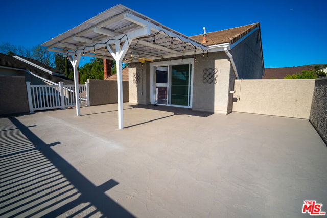 879 Shadowgrove Street, Brea CA: https://media.crmls.org/mediaz/86054c74-0fa1-42d3-aaad-e380e60fc591.jpg