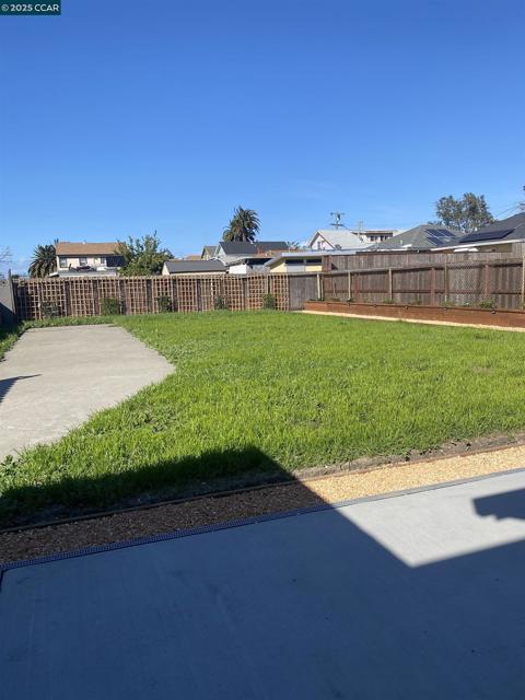 421 Ripley Ave, Richmond CA: https://media.crmls.org/mediaz/8605dd17-a002-49c5-ab3a-b317acb2bd88.jpg