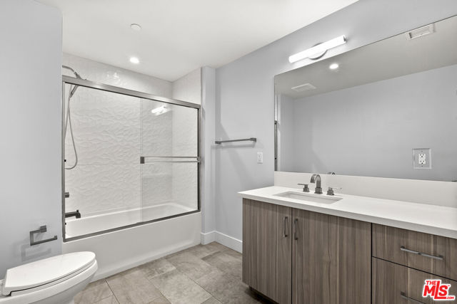 5955 Saturn Street, Los Angeles CA: https://media.crmls.org/mediaz/86061aad-bc8f-4e39-b467-dae47c75a67b.jpg