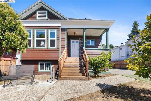 Image 3 of 17 For 3060 Pleitner Ave