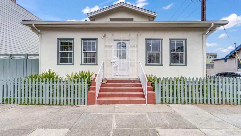841 Geneva Avenue