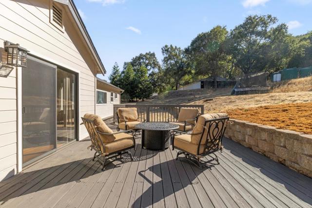 16035 Oak Glen Avenue, Morgan Hill CA: https://media.crmls.org/mediaz/86068cbe-f884-4a12-98a1-9f4a9a501609.jpg