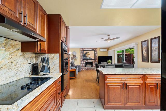 3812 Wild Oats Ln, Bonita CA: https://media.crmls.org/mediaz/86069ecc-8af5-4cac-b9c6-86b0dbcf5416.jpg