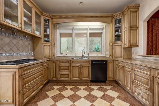 868 Braewood Court, South Pasadena CA: https://media.crmls.org/mediaz/8606adf4-3d1a-413d-a571-35e6185707e0.jpg