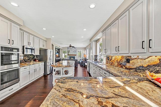 Detail Gallery Image 20 of 50 For 1463 Belmont Park Rd, Oceanside,  CA 92057 - 5 Beds | 3 Baths