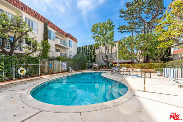 Drew Fenton | 836 S Bundy Drive Los Angeles CA | MLS: 7113379